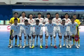 Futsal Việt Nam thắng áp đảo 14-0, đặt chân vào bán kết