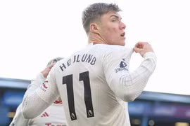 Ghi bàn như máy, Hojlund lập kỷ lục Ngoại hạng Anh