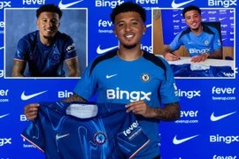 Sancho thoát 'kiếp nạn' ở MU, tươi rói ra mắt Chelsea