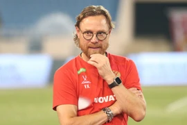 HLV tuyển Nga không quan tâm thời tiết hay sân bãi, chỉ muốn thắng ĐT Việt Nam