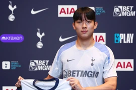 'Thần đồng' bóng đá Hàn Quốc gia nhập Tottenham