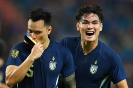 Tuyển Thái Lan chật vật thoát hiểm trước Campuchia