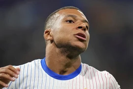 Dính cáo buộc hiếp dâm, Mbappe nói gì?