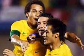 Đồng đội cũ Neymar dạt sang V-League ở tuổi 32