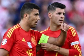 Hai ngôi sao vô địch EURO bị UEFA điều tra