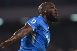 Lukaku ghi bàn ngay trận ra mắt, Napoli thắng ngược khó tin