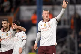 Haaland ghi 5 bàn trong chiến thắng vùi dập của Man City