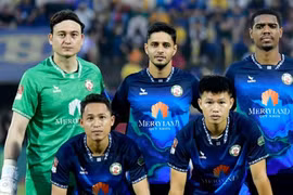 Thủ môn Đặng Văn Lâm gặp hạn đầu năm