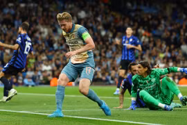 Hòa thất vọng Inter, Man City có thể mất luôn 'nhạc trưởng'