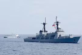 Năm 2016, Philippines sắm 12 máy bay chiến đấu, 2 tàu chiến