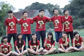 "Ngã ngửa" với 50 slogan áo lớp "bá đạo" khiến giới trẻ phát cuồng