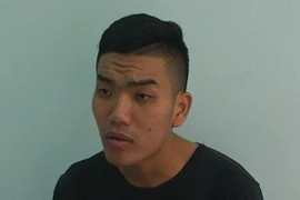 "Ngáo đá", vung dao dọa giết người