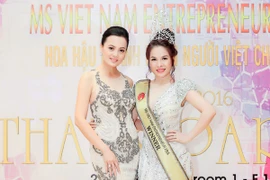 Tân Hoa hậu Lê Thanh Thúy lần đầu xuất hiện tại sự kiện