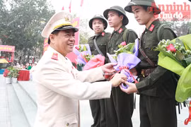 Rạng ngời hào khí trời Nam