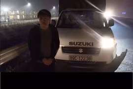 CSGT quyết liệt truy đuổi xe tải trên cao tốc