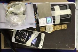 Bị 141 kiểm tra, nhanh tay ném ma túy xuống đất cũng không thoát