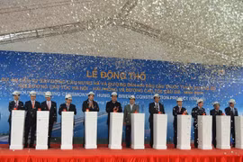 Hơn 2.800 tỷ đồng xây cầu bắc qua sông Hồng nối 2 cao tốc