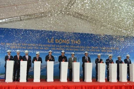 Hơn 2.800 tỷ đồng xây cầu bắc qua sông Hồng nối 2 cao tốc