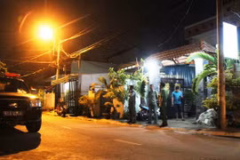 Nghi án bắt con uống thuốc trừ sâu rồi mẹ tự tử theo