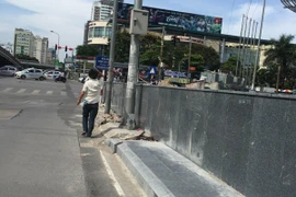 Vỉa hè có cũng như không