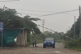 Khu đô thị vẫn bị cô lập như "ốc đảo" 