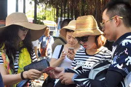 Hướng dẫn viên Trung Quốc làm loạn du lịch Việt