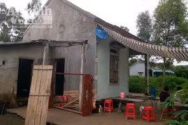 "Nghịch tử" dùng điếu cày đánh mẹ già 60 tuổi tử vong