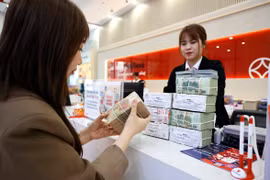 Lãi suất ngân hàng đang chịu nhiều sức ép