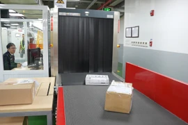 Từ 18/2, hàng nhập khẩu giá trị nhỏ qua chuyển phát nhanh sẽ phải nộp thuế