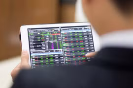 Thêm một nhà đầu tư bị phạt gần 600 triệu đồng vì thao túng cổ phiếu