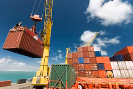 Nhập khẩu hàng hóa từ Trung Quốc tăng mạnh