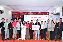 AIA Việt Nam đồng hành cùng Hội Liên hiệp Phụ nữ TP.HCM hỗ trợ phụ nữ mắc bệnh hiểm nghèo