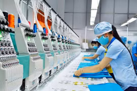 Hơn 1 năm rưỡi 'trắng' đơn hàng, cổ phiếu doanh nghiệp dệt may lớn bị hủy niêm yết 