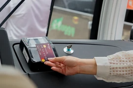 TP.HCM triển khai cổng thanh toán một chạm cho xe bus do VPBank, OneFin và MasterCard phối hợp cung cấp