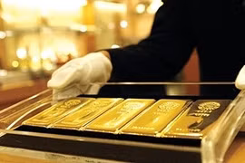 Sức ép nào khiến giá vàng suy yếu?