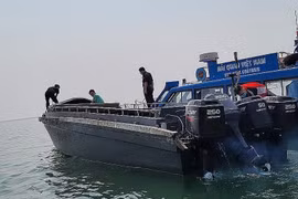 Giáp Tết, gia tăng mạnh buôn lậu qua đường biển