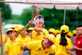 Trung thu đến sớm với 1.000 trẻ em có hoàn cảnh khó khăn ở Nghệ An