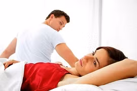 Khi "yêu" phụ nữ sợ nhất chứng... khô