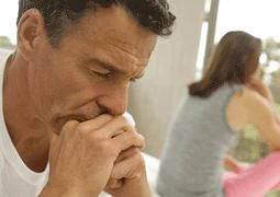 Tôi 72 tuổi, hãy giúp tôi... “nổ súng” 