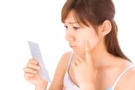 Dễ viêm họng vì dùng kháng sinh trị mụn