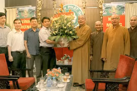 CATP Hà Nội chúc mừng Đại lễ Phật đản 2013
