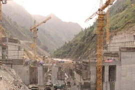 Thủy điện Huội Quảng phát điện vào cuối tháng 12-2015