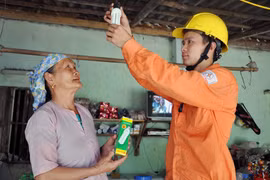 EVN Hà Nội triển khai nhiều hoạt động trong tháng tri ân khách hàng