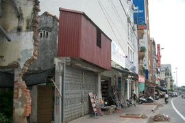 Hà Nội: Phát sinh nhà siêu mỏng, siêu méo, Chủ tịch quận huyện chịu trách nhiệm