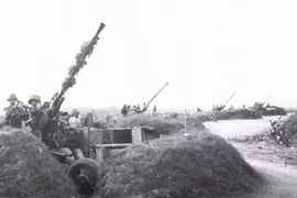 Khẩu pháo nhỏ, uy lực lớn trong chiến dịch Điện Biên Phủ trên không