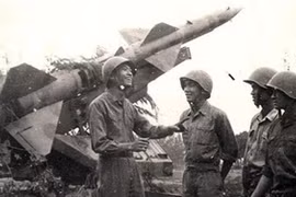 'Rồng lửa' SAM-2, 'át chủ' trong chiến thắng 'Điện Biên Phủ trên không'