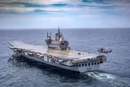 Ấn Độ biên chế tàu sân bay nội địa đầu tiên NS Vikrant 