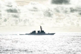 Mỹ bác tin khu trục hạm USS Benfold bị Trung Quốc 'xua đuổi' gần Hoàng Sa