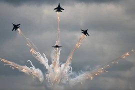 Iran sắp nhận 32 chiến đấu cơ Su-35 từ Nga, Israel lo lắng ra mặt?