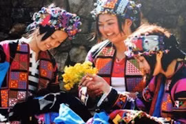 Triển lãm ảnh "Sắc màu các dân tộc Việt Nam"